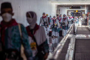 Zamzam Flows in Abundance: Over 3,360 Tons Consumed at Prophet’s Mosque in 15 Days Record Zamzam Water Consumption and Iftar Meals at Prophet’s Mosque During Hajj Season 1446H