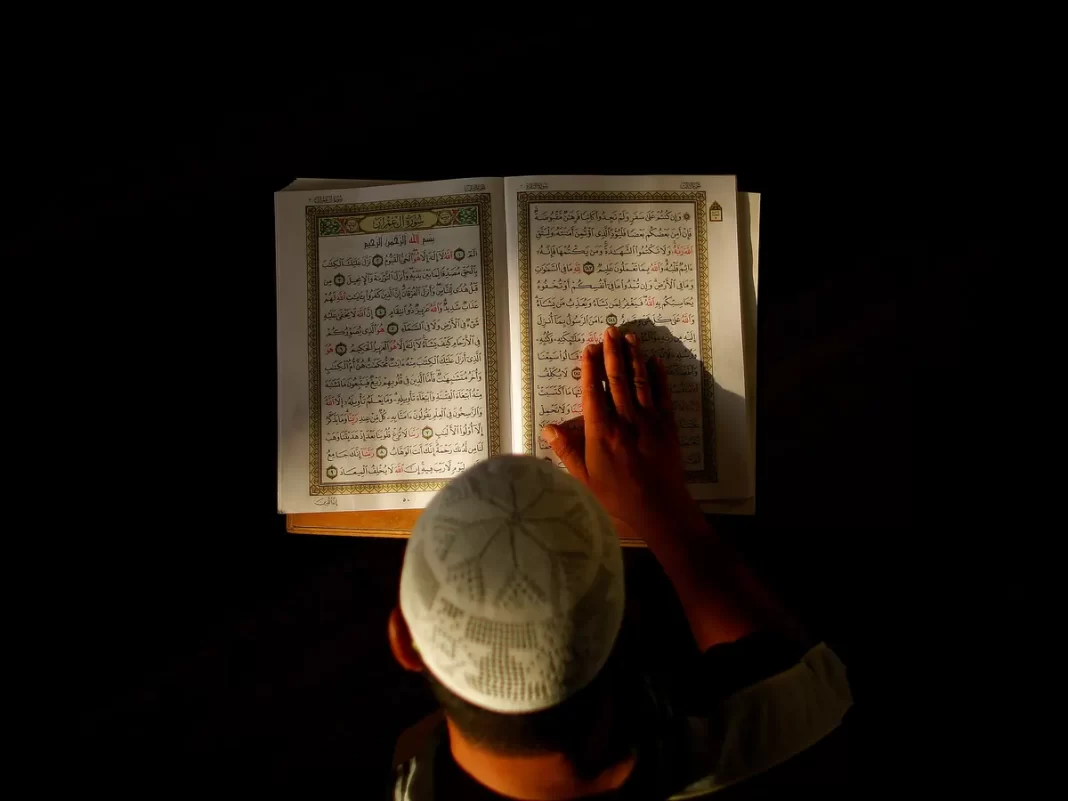Unlocking Spiritual and Emotional Wellness: 5 Powerful Benefits of Reading Surah Mulk