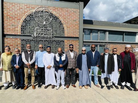 Muslims Angry as Sydney Council Bans Prayers in Community Center