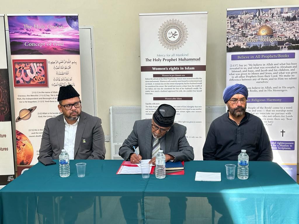 Peace forum hosted by Majlis Ansarullah Masroor Region, UK