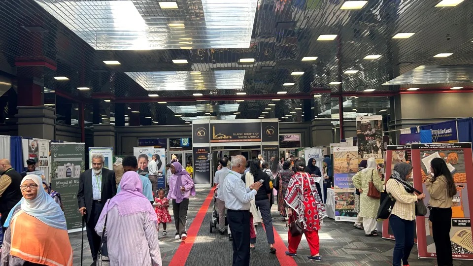 Thousands Attend Annual ISNA Convention in Chicago