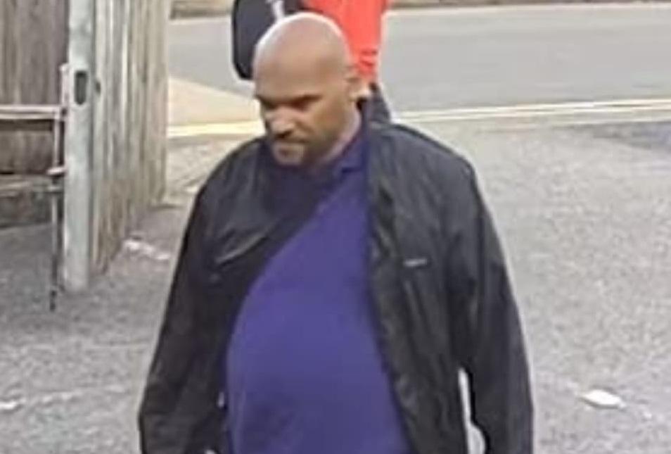 Suspected Burglar Who Hid in Mosque After Prayers Sought by Authorities