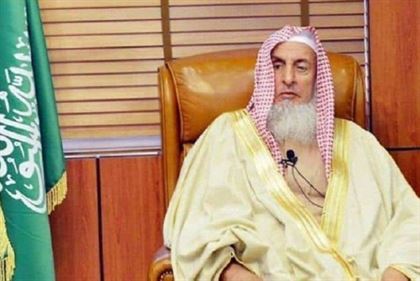Saudi Grand Mufti Opposes Posting Mosque Prayers and Sermons on Social Media
