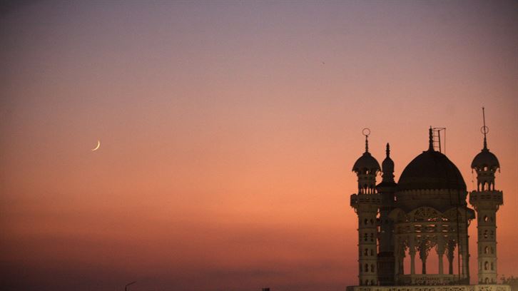 When Will Ramadan End? Determining the Date of Eid al-Fitr